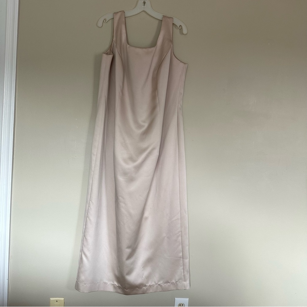 Cachet Satin Bridesmaid Evening Wedding Dress Size 20W Biege Cream